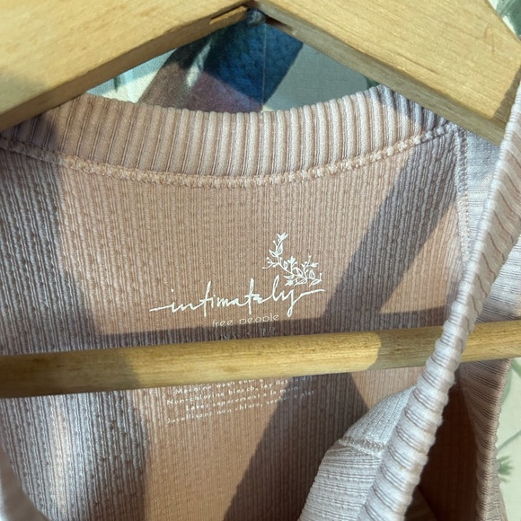 🙈SOLD🙈 Pink Ribbed Halter Top Free People - Picture 2 of 2